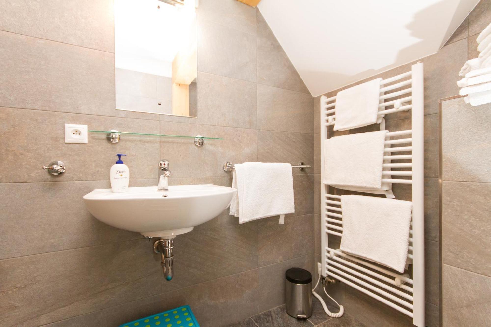 Bedrichovska Devitka Apartment *